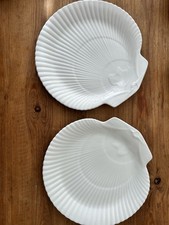 Wedgwood Nautilus White Shell Plates X 2