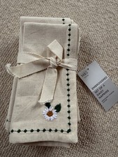 M&S Pack of 4 Serviettes Cream