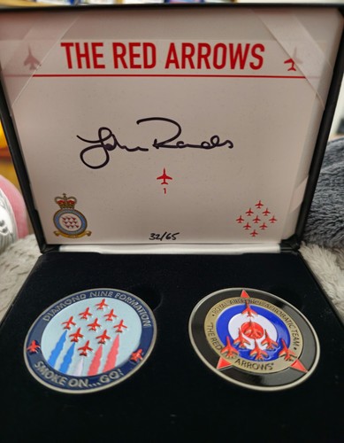 Raf red arrows collectors - arrows,
