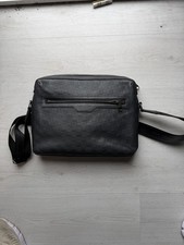 Louis Vuitton Men’s Leather