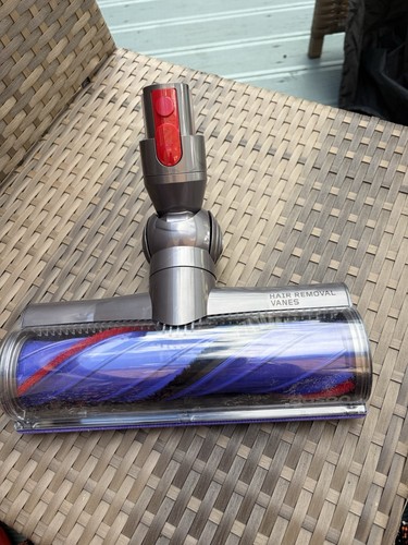 Dyson head - dyson,