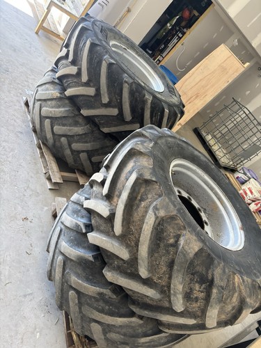 Jcb fastrac wheels tyres - jcb,