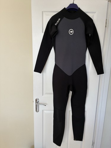Mens black and - grey, tuna