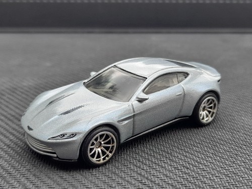 Hot wheels premium - wheels,