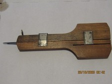 Very nice vintage RUG HOOK hand tool, THE MAXIMP