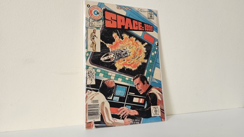 Vintage 1976 space 1999 - vintage, comic