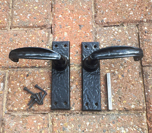 Black hammered lever - hammered,