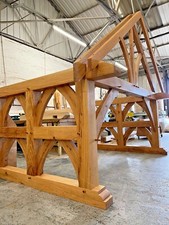 Oak Porch Gothic, Grand