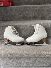 Edea Overture Figure Ice