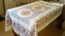 VINTAGE / RETRO IRISH LINEN  TABLECLOTH - 127 X 172 CM