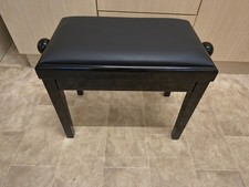 Piano Seat