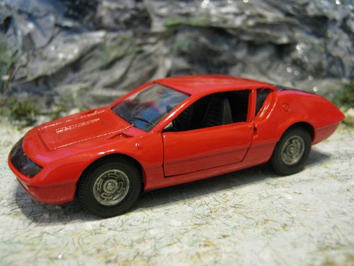 Vintage solido scale - 1:43,