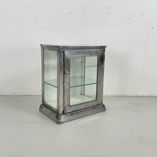 VINTAGE STEEL MEDICINE GLAZED GLASS DISPLAY CABINET / CUPBOARD #4683