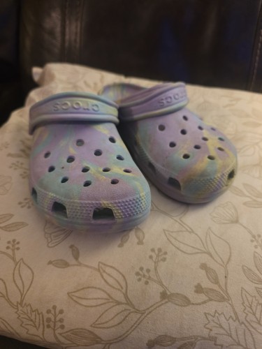 Crocs classic marble tye - crocs, dye