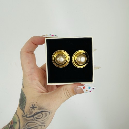 Chanel vintage gold style - vintage,