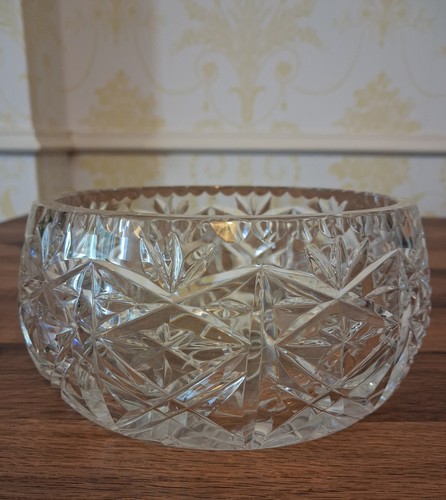 Beautiful vintage cut glass - cut,