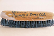 VINTAGE BARNEY & SONS LTD CLOTHES BRUSH 12CM KENTISH TOWN ROAD LONDON