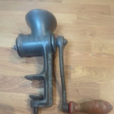 Vintage REX Cast Iron Hand Crank Meat Grinder / Mincer - Farmhouse Kitchen Decor
