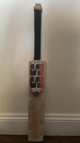 Ton cricket bat - ton,