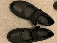 Ladies Evan’s Shoes Size 6