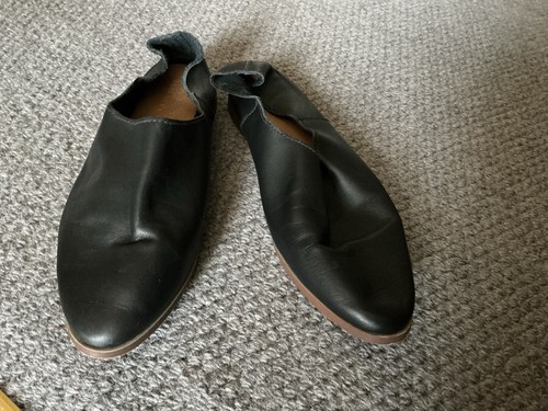 Zara black leather shoe size - black,