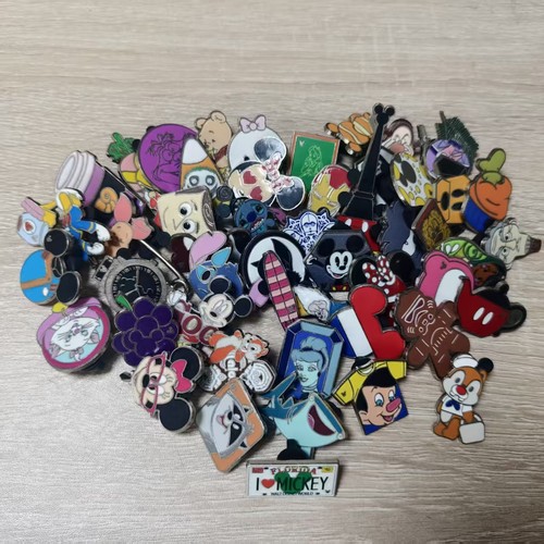 Disney pin trading lot no - disney,