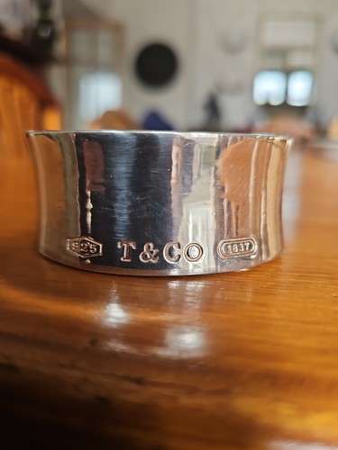 Tiffany 1837 wide cuff - &,