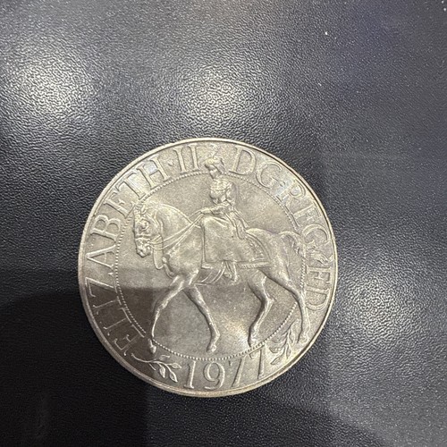 Rare 1977 queen elizabeth ii - 1977,