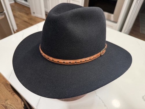 Akubra 1030 boomerang size - boomerang,