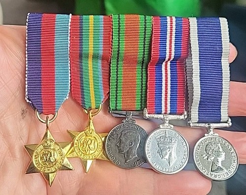 Ww2 miniature medal group navy - ww2,