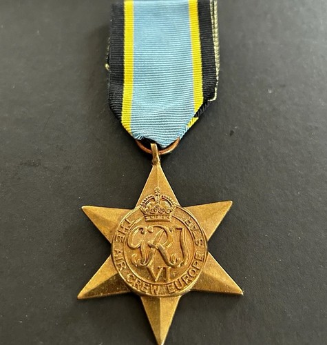 Replica copy 1939 - copy, 1939–1945