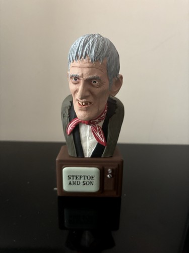 Albert steptoe resin bust - albert,