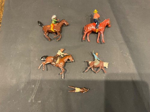 Lead 54mm cowboys indians - 54mm,