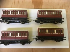 Lot..110X....OO GAUGE HORNBY 4-WHEEL CALEDONIAN COACHES...X...4.............#15#