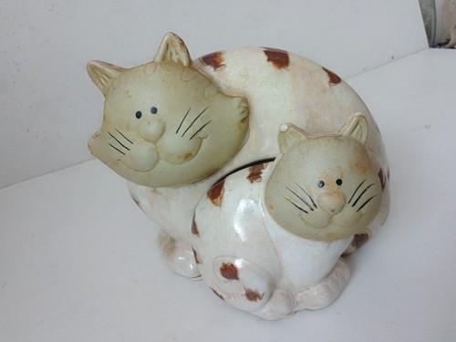 Cats pair nesting pottery - pair,