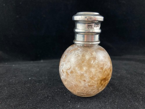 Antique silver topped smelling - topped,
