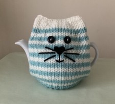 New Hand Knit Cream/Teal Blue