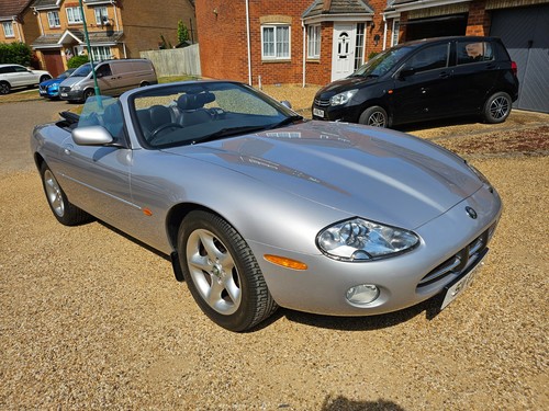 Jaguar xk8 convertible - jaguar,