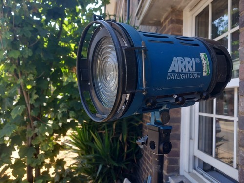 Vintage arri apollo fresnel - vintage,
