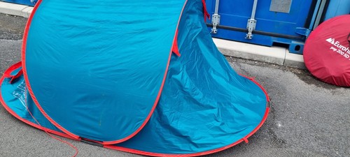 Mountain warehouse person - warehouse, 2