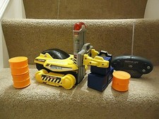 Asahi - 1995 Radio Control Gripper Lift Toy - 1/ 14 scale with original bricks