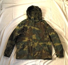 Genuine US Army Woodland M81 Camo Gore-Tex ECWCS Parka Jacket Medium Reg