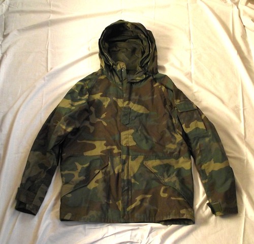 Genuine army woodland m81 - us,