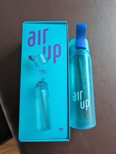 Air water bottle 650ml - up,