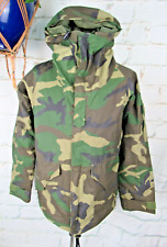 US Army Woodland camouflage ECWCS Cold Weather Goretex Parka Small Short