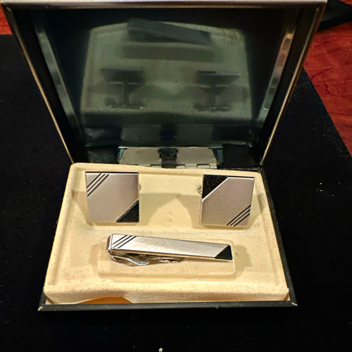 Men square engraved - men's,
