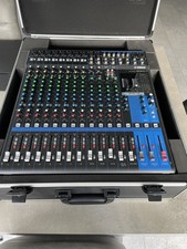 YAMAHA MG16XU MIXING DESK with hard case, only used twice. 