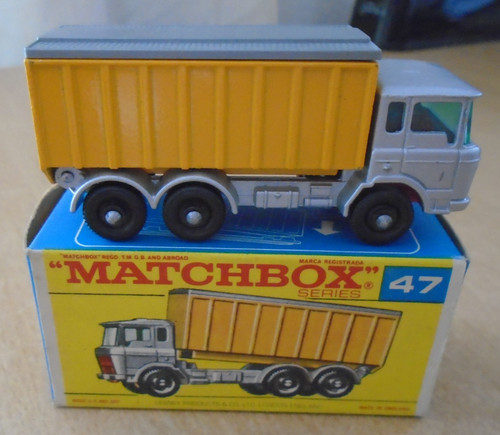 Matchbox series daf tipper - series,