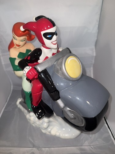Harley quinn poison ivy on - &,