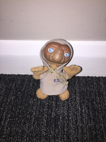 Small vintage russ - e.t,